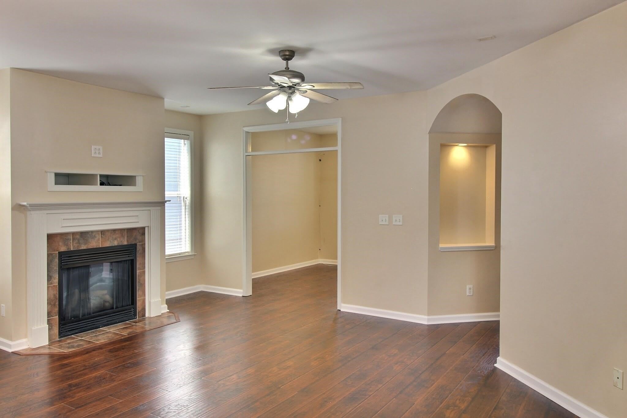 1368 ISLAND TOWN Dr – photo 4