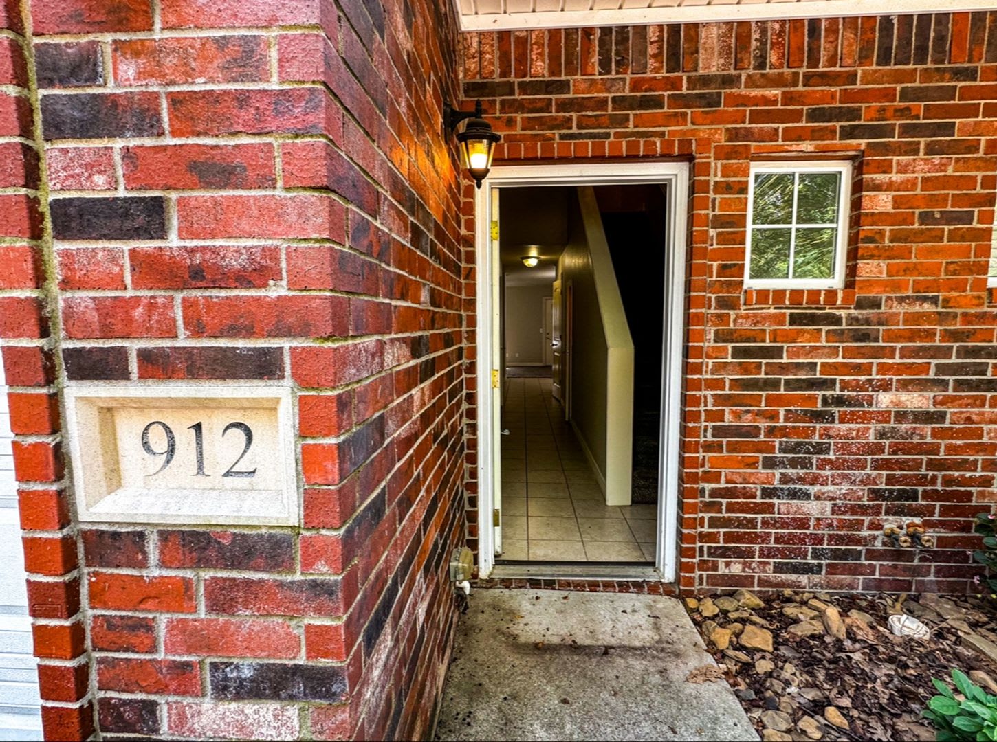 2 Bedroom, 2.5 Bathroom Condo near Downtown Fayetteville – photo 3