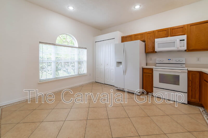 4434 Waterside Pointe Cir – photo 3