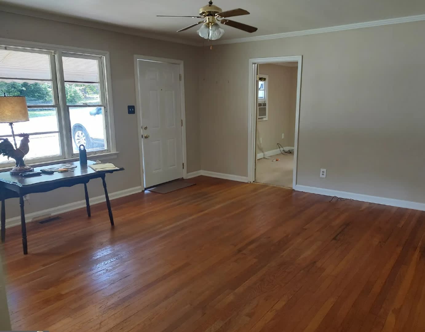 Spacious 4BR and 2Bath Single Story Home – photo 3
