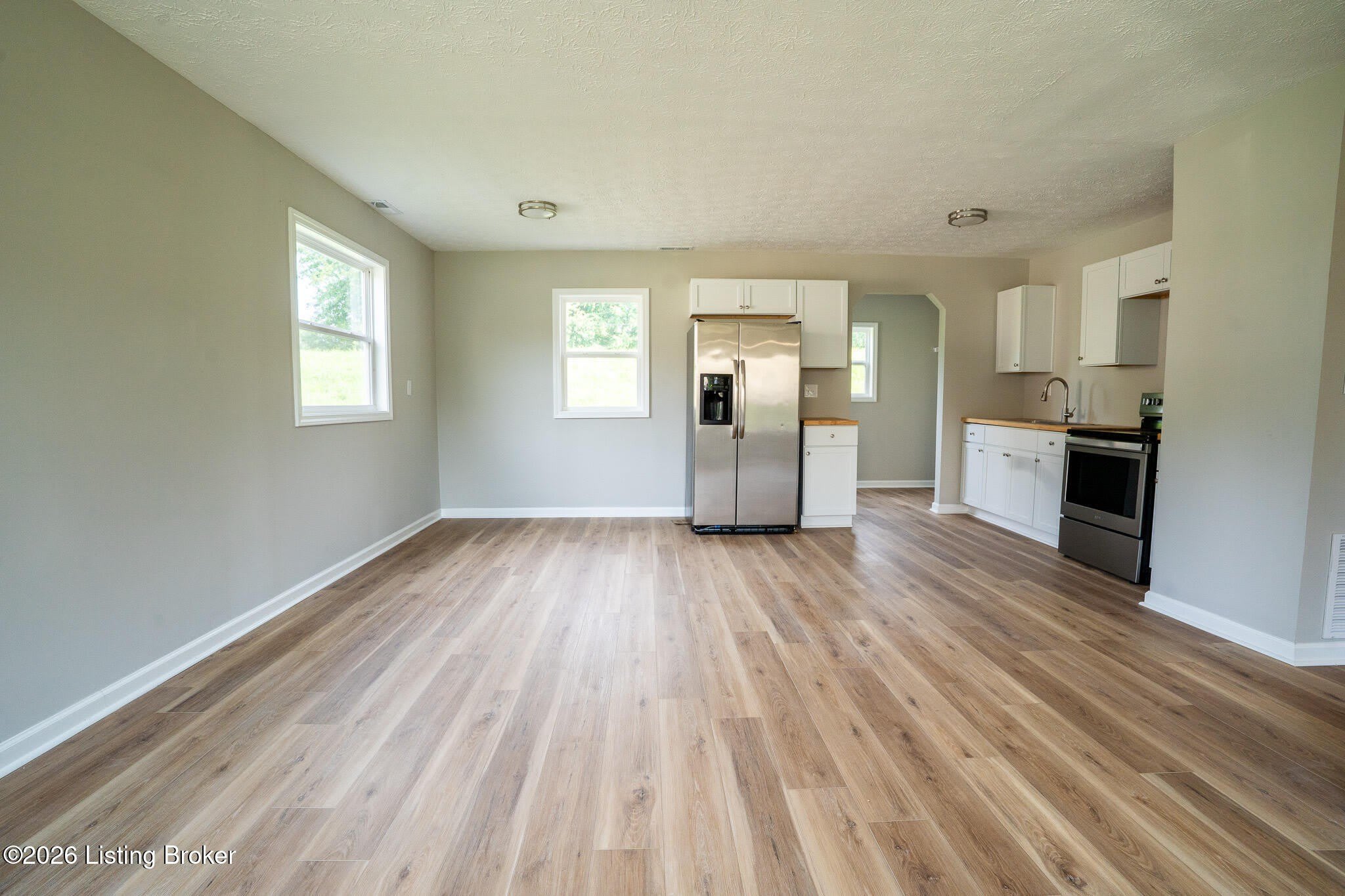 106 Hardin Ct – photo 2