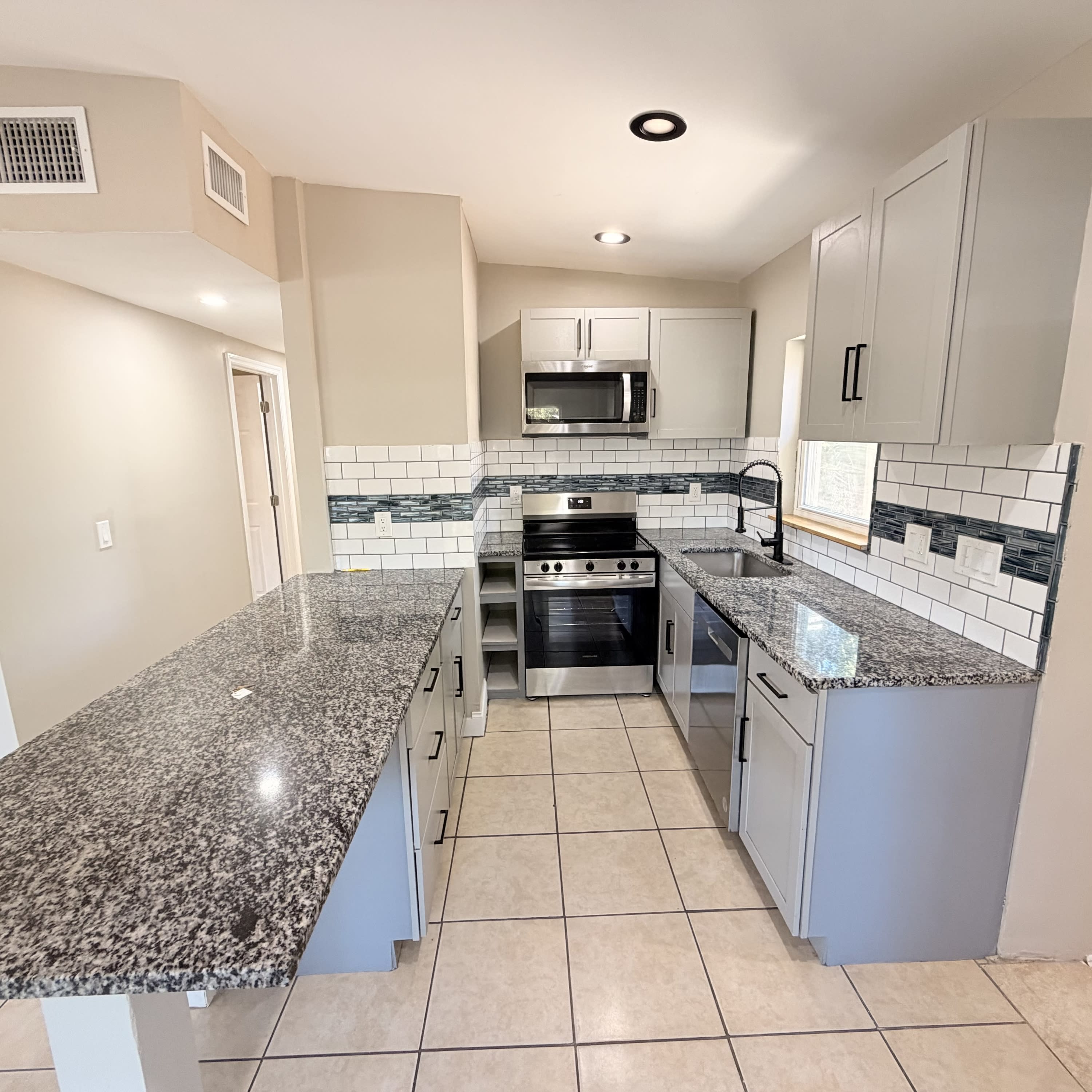 2245 17th Ave S. – photo 5