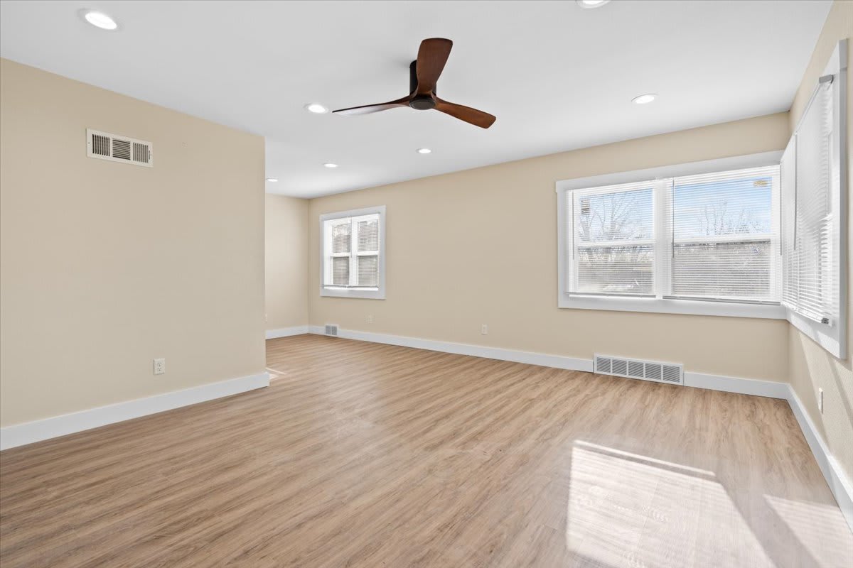 621 Chestnut Street West – photo 4