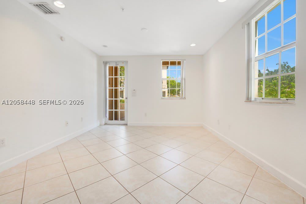 480 SW 147th Ave – photo 5