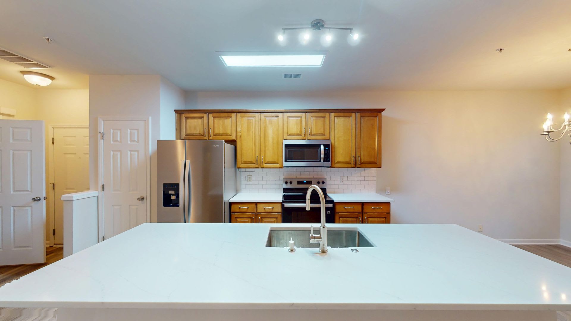 Recently updated condo in the heart of Ballantyne – photo 2