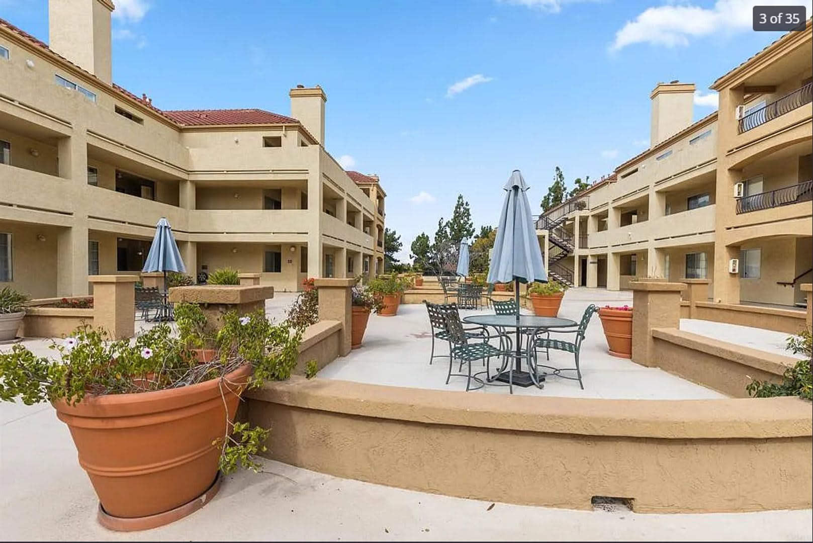 2 Bedroom Condo In Fashion Valley – photo 2