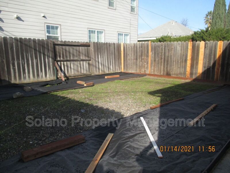 721 Broadway St. – photo 3