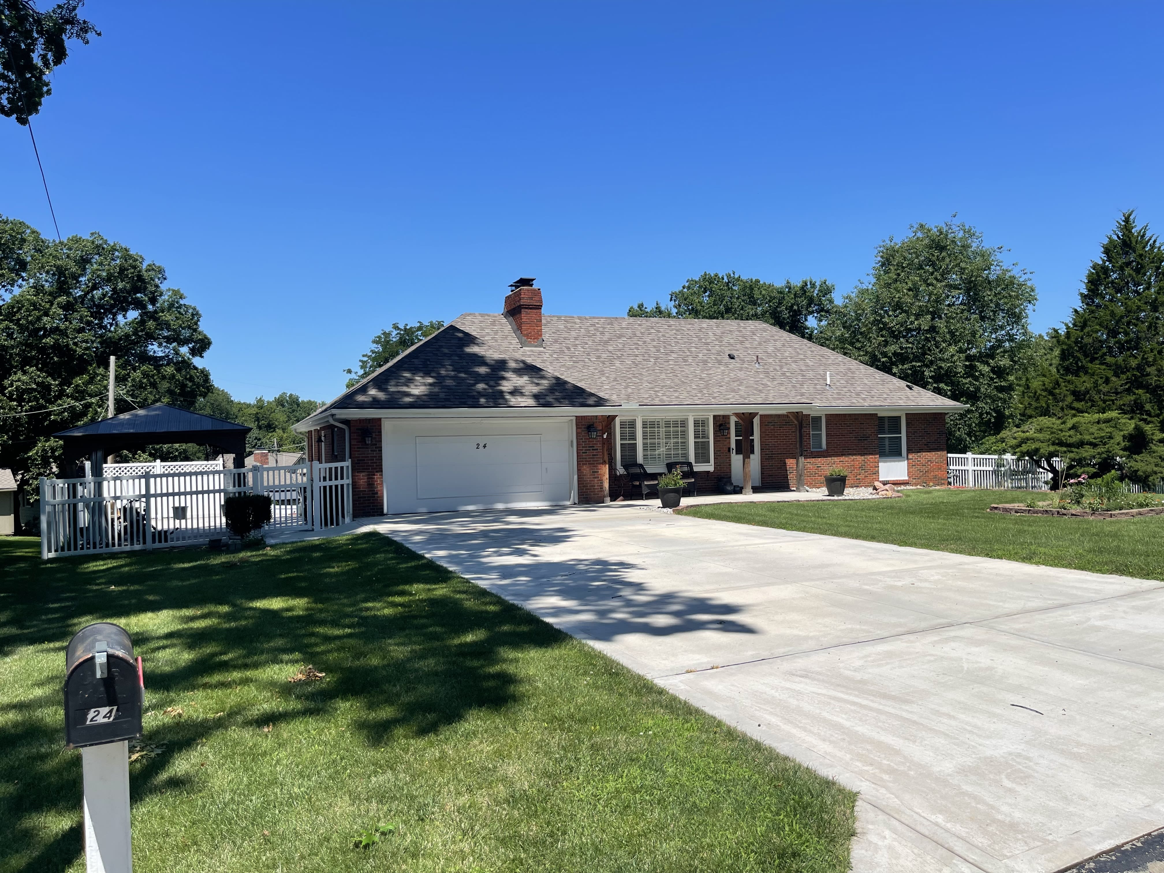 24 Northeast Normandy Lane – photo 1