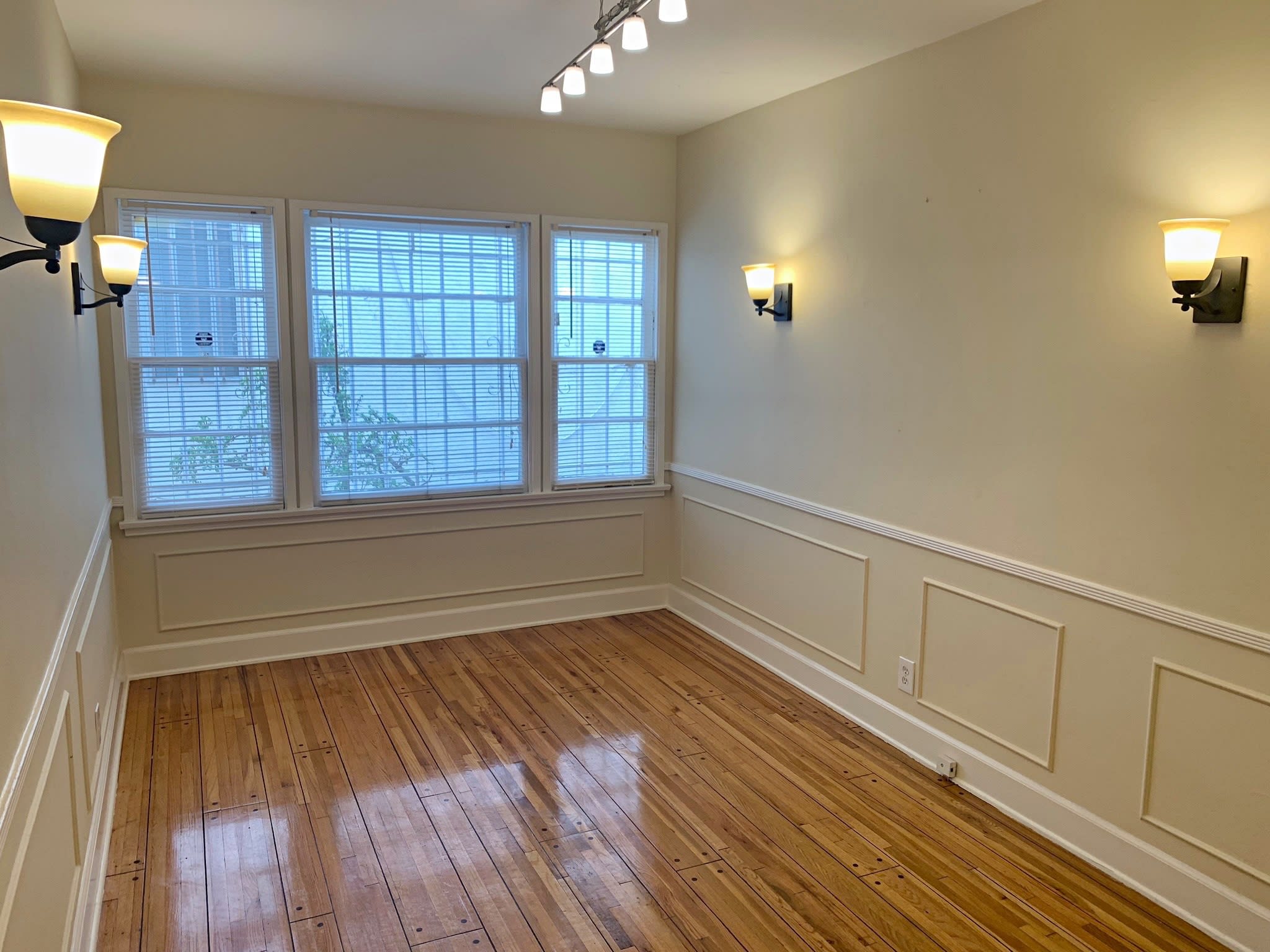 10376 Holman Ave – photo 5