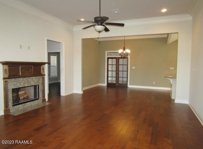 201 Grand Pointe Boulevard – photo 2