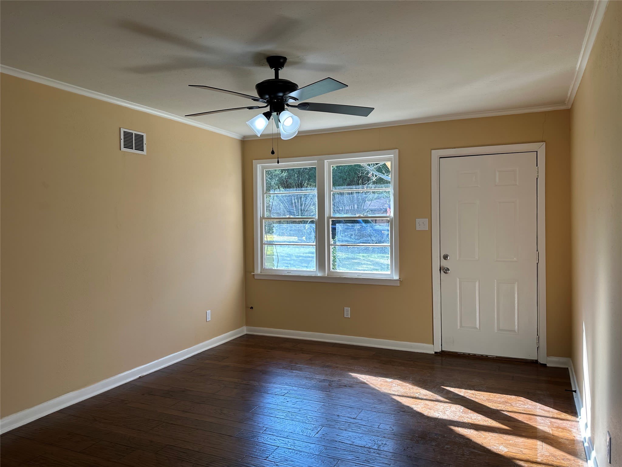 9113 Laurie Lane – photo 3