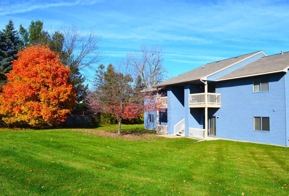 Waters Edge Apartments – photo 4