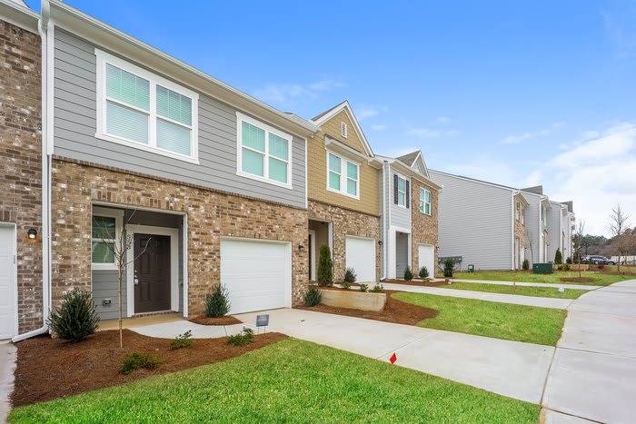599 Magnolia Circle – photo 2