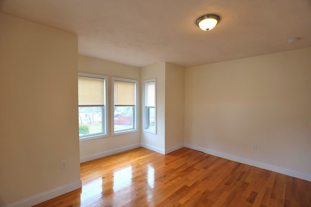 62 Lincoln Street – photo 3