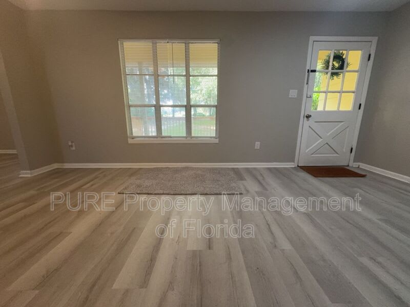 595 Nw 100Th St – photo 5