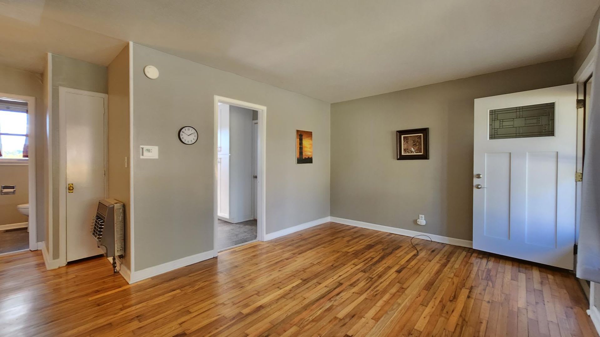 Newly Renovated Sapphire Manor Condo – photo 3