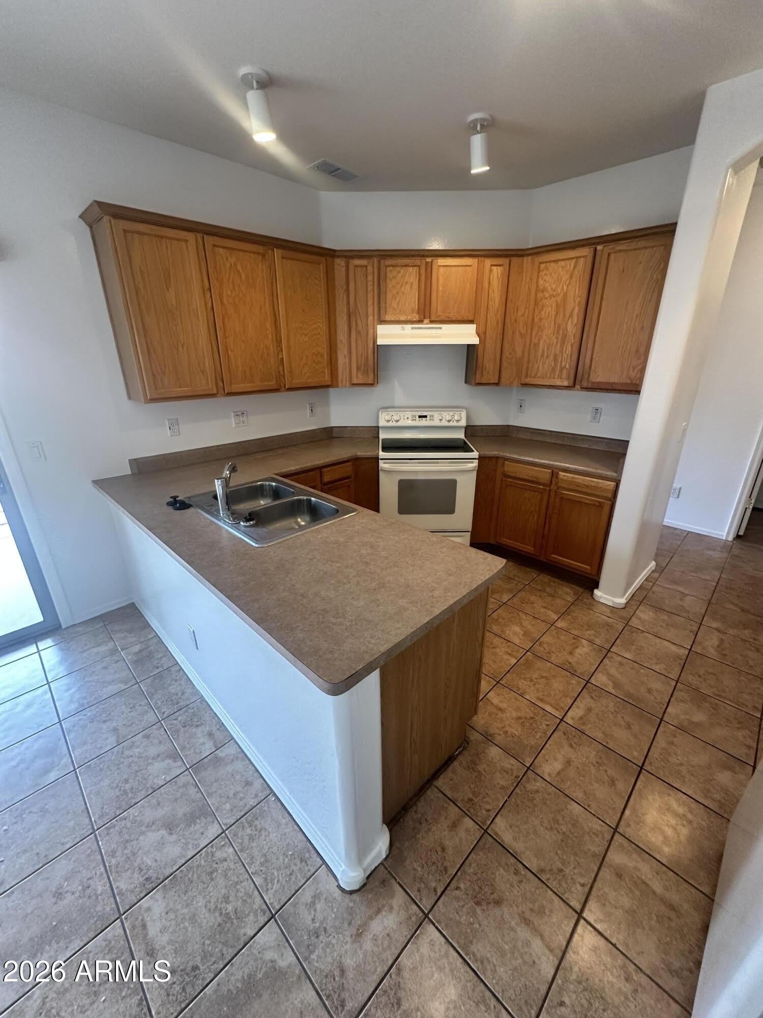 44 S GREENFIELD Road – photo 5