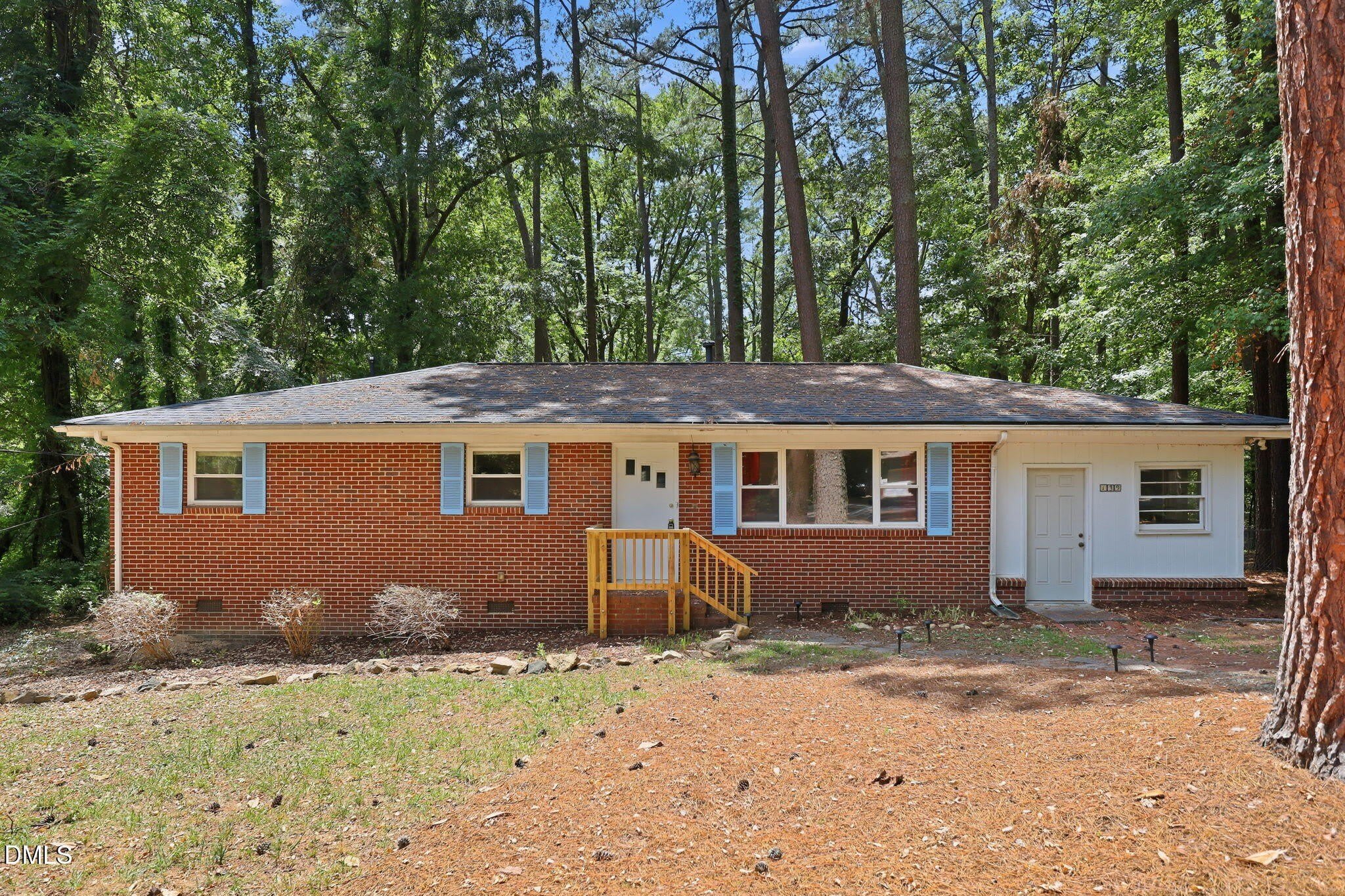 139 Windsor Circle – photo 1