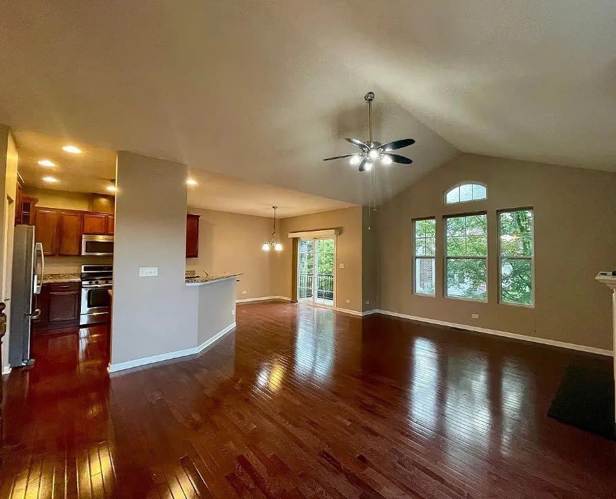526 Grosvenor Lane – photo 5