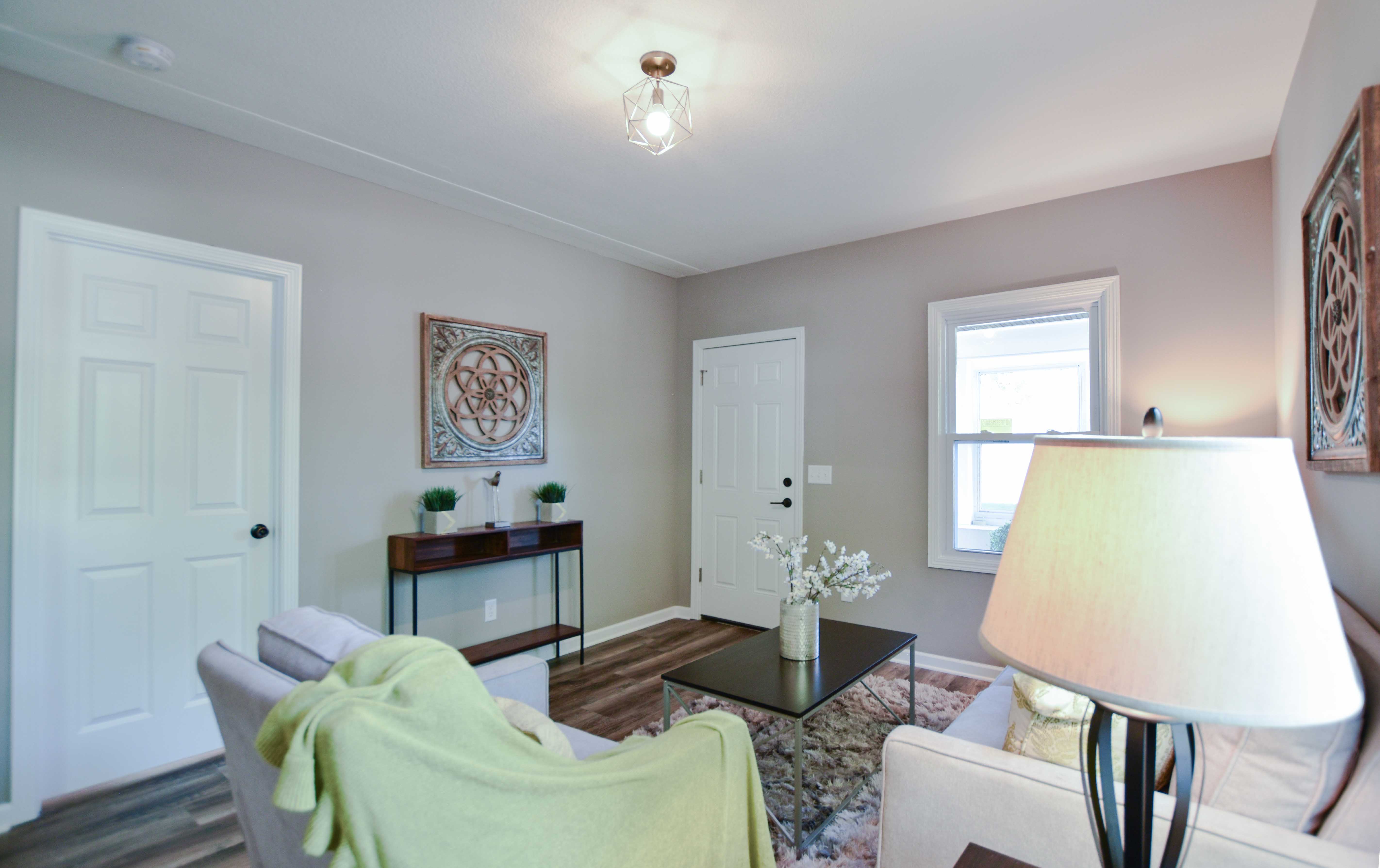 100 E 38th St – photo 5