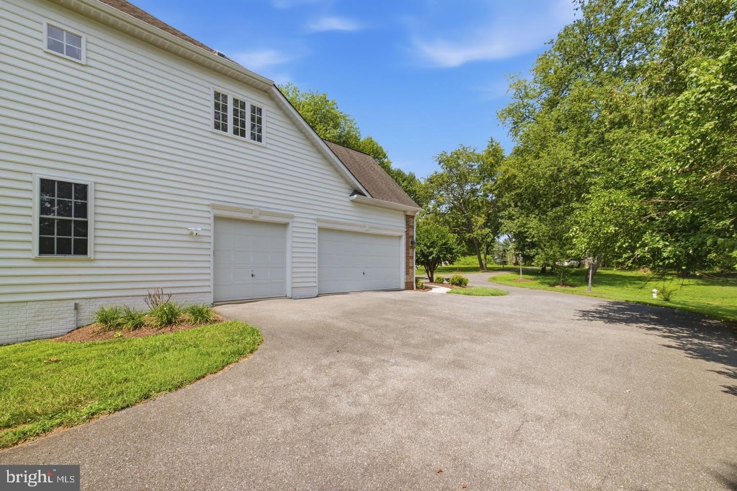 14140 SENECA Road – photo 4