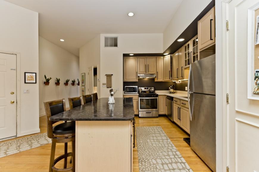 1470 North Milwaukee Ave – photo 4