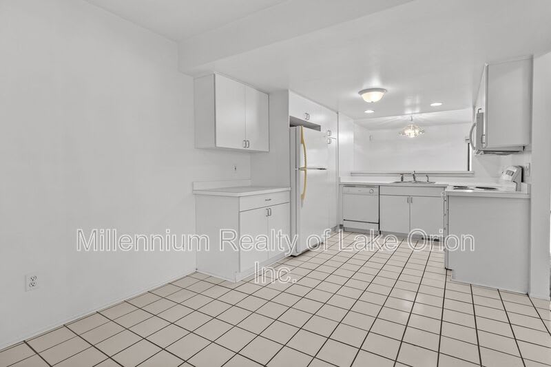 5611 Drake Hollow Dr – photo 5