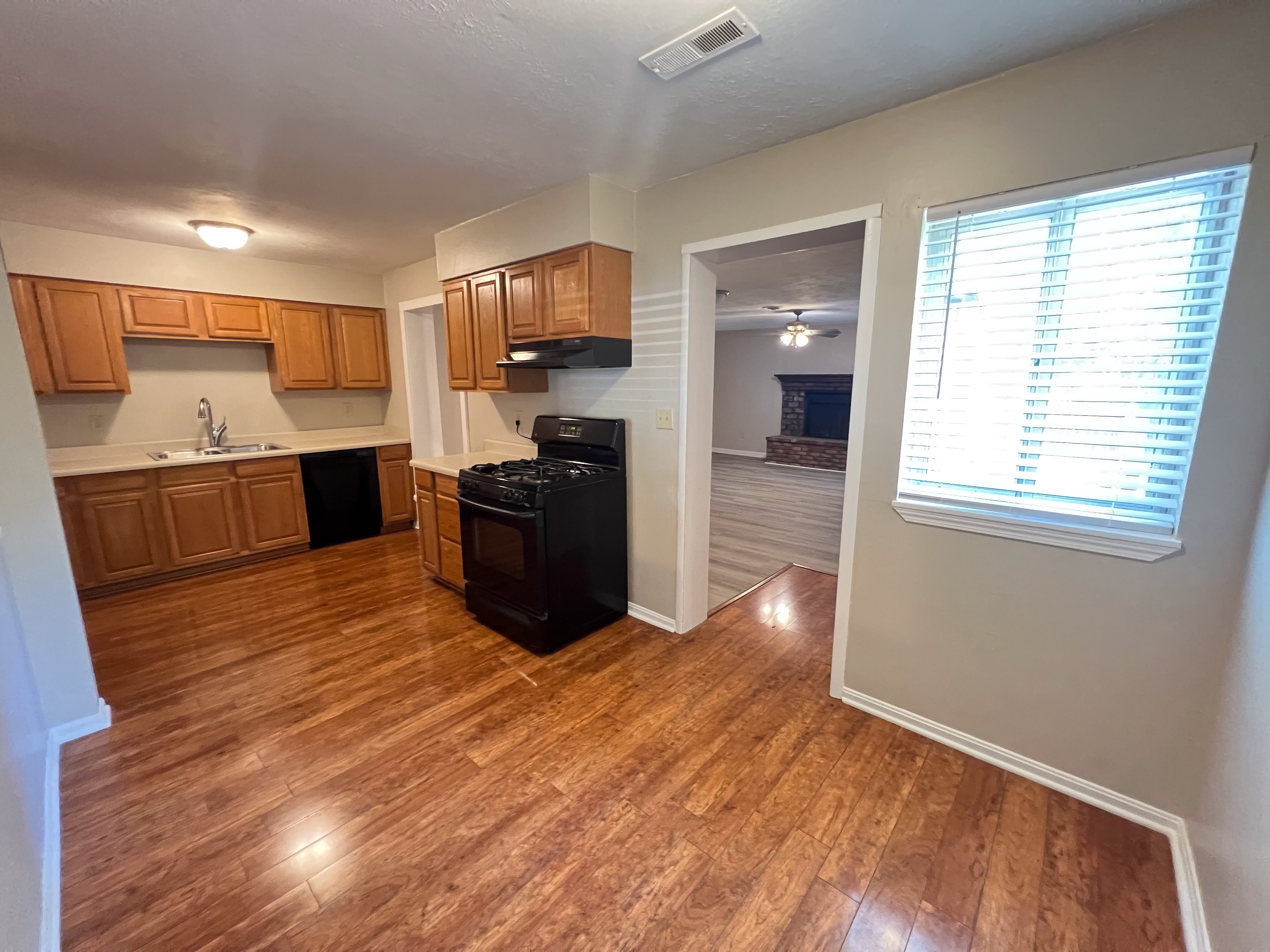 4111 Prince Ln – photo 4