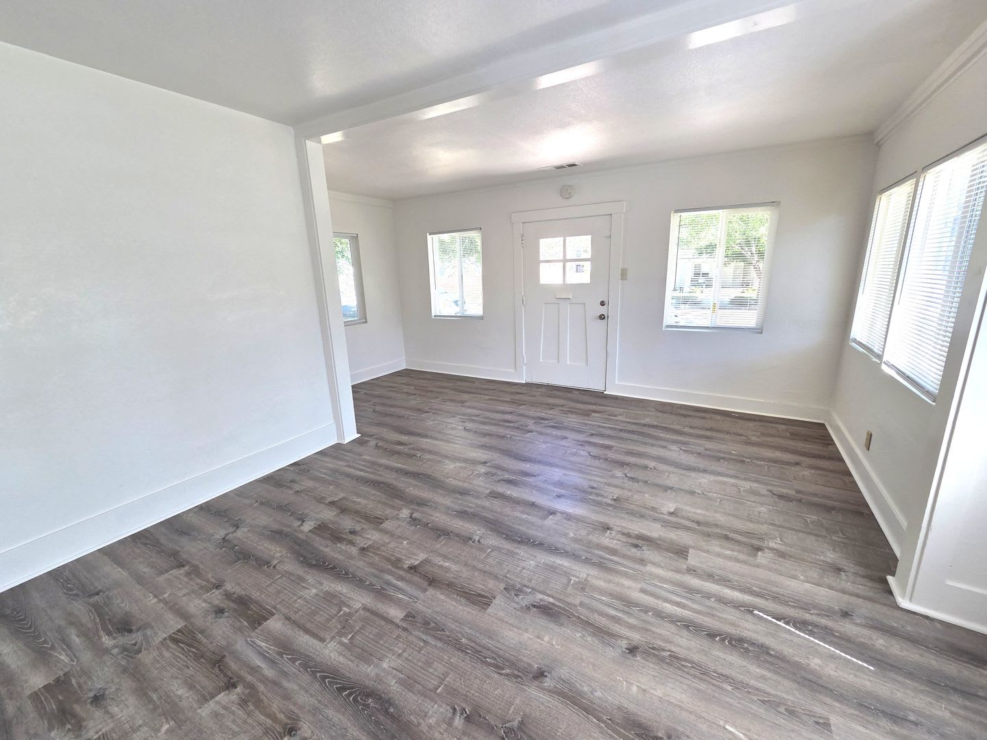 Immaculate 4 Bedroom 2 Bath Home – photo 2