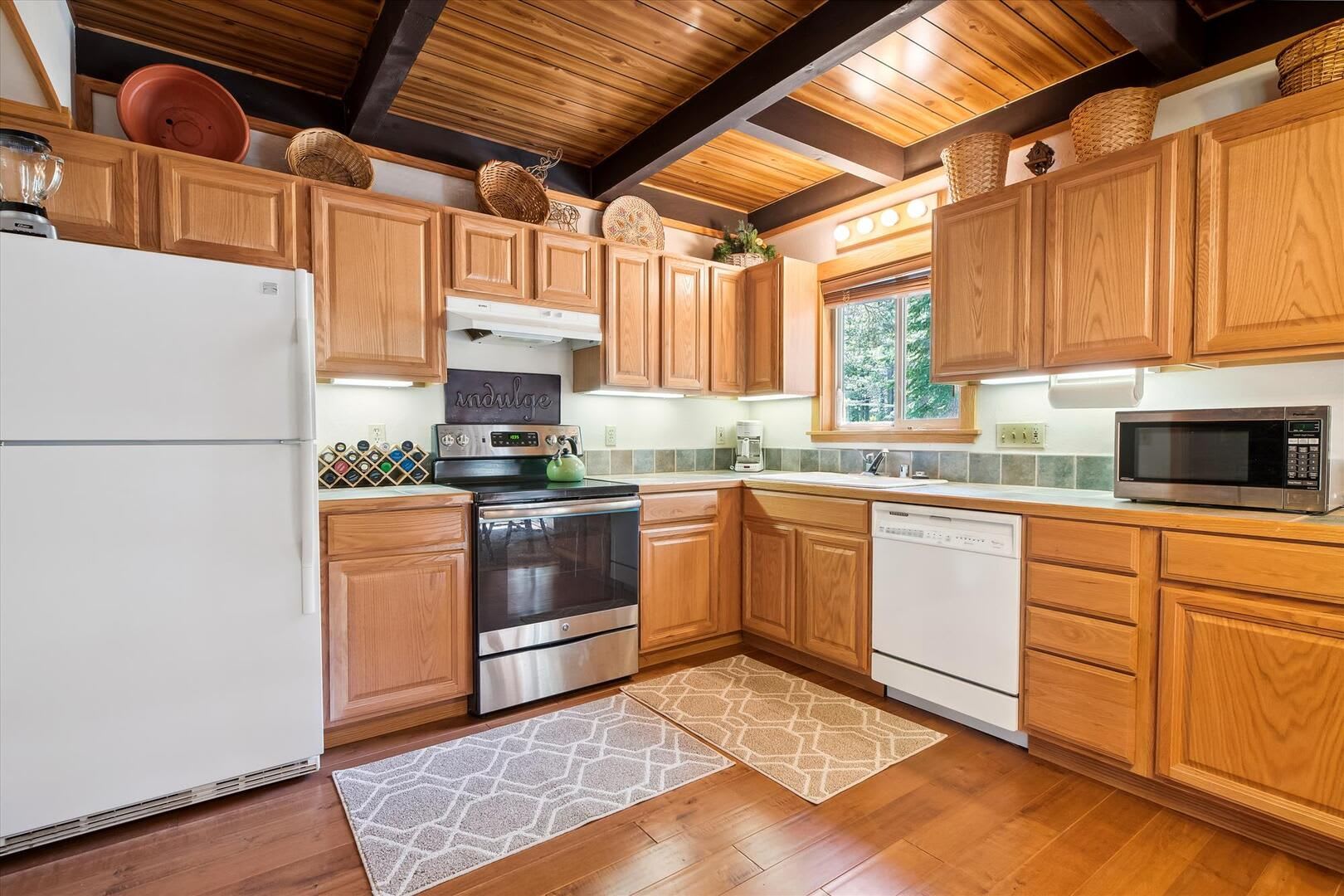 Alpine Meadows 3 Bedroom ski lease on Mineral Springs – photo 5