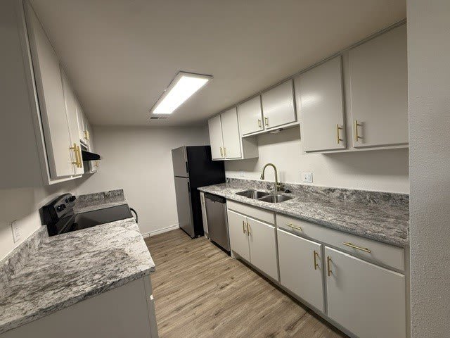 1505 W Pearl Street – photo 4