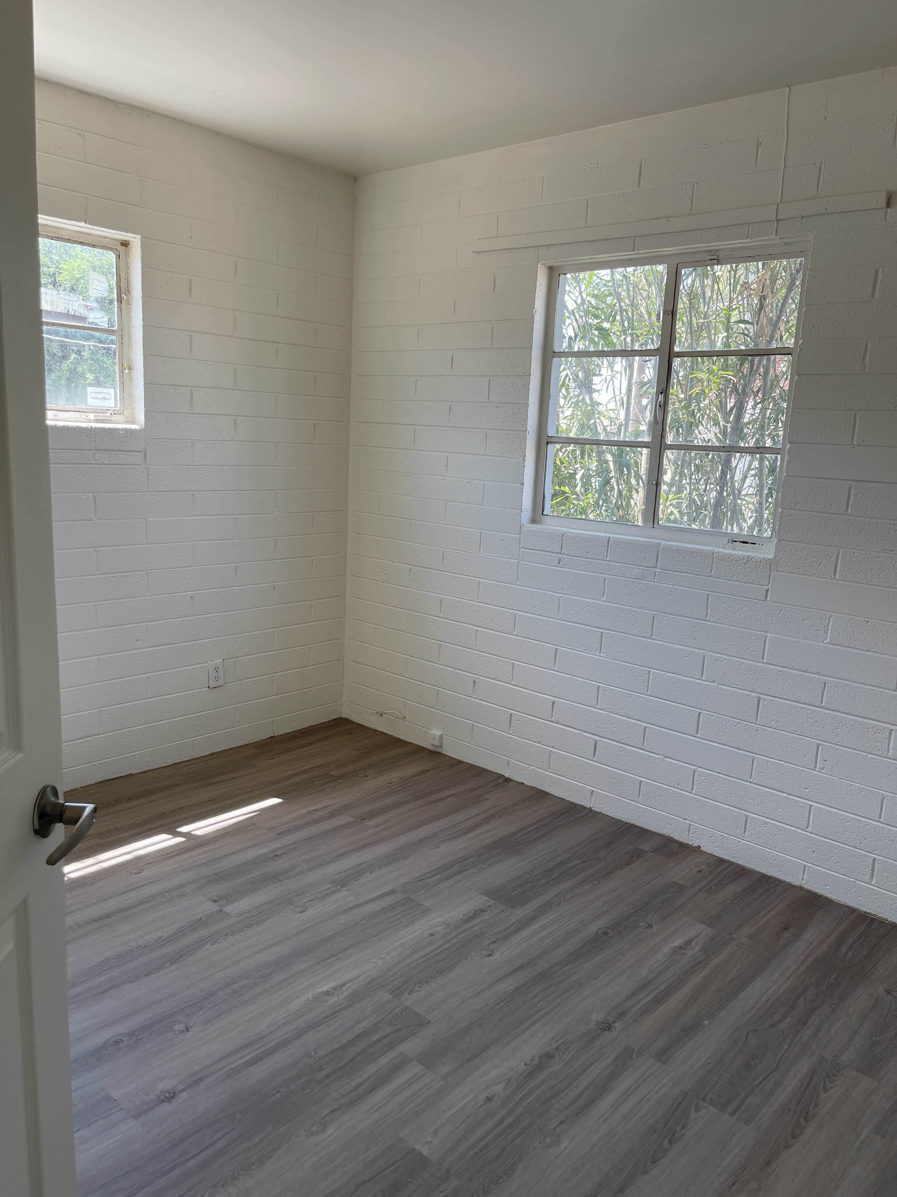 916 W Piedmont Rd – photo 5