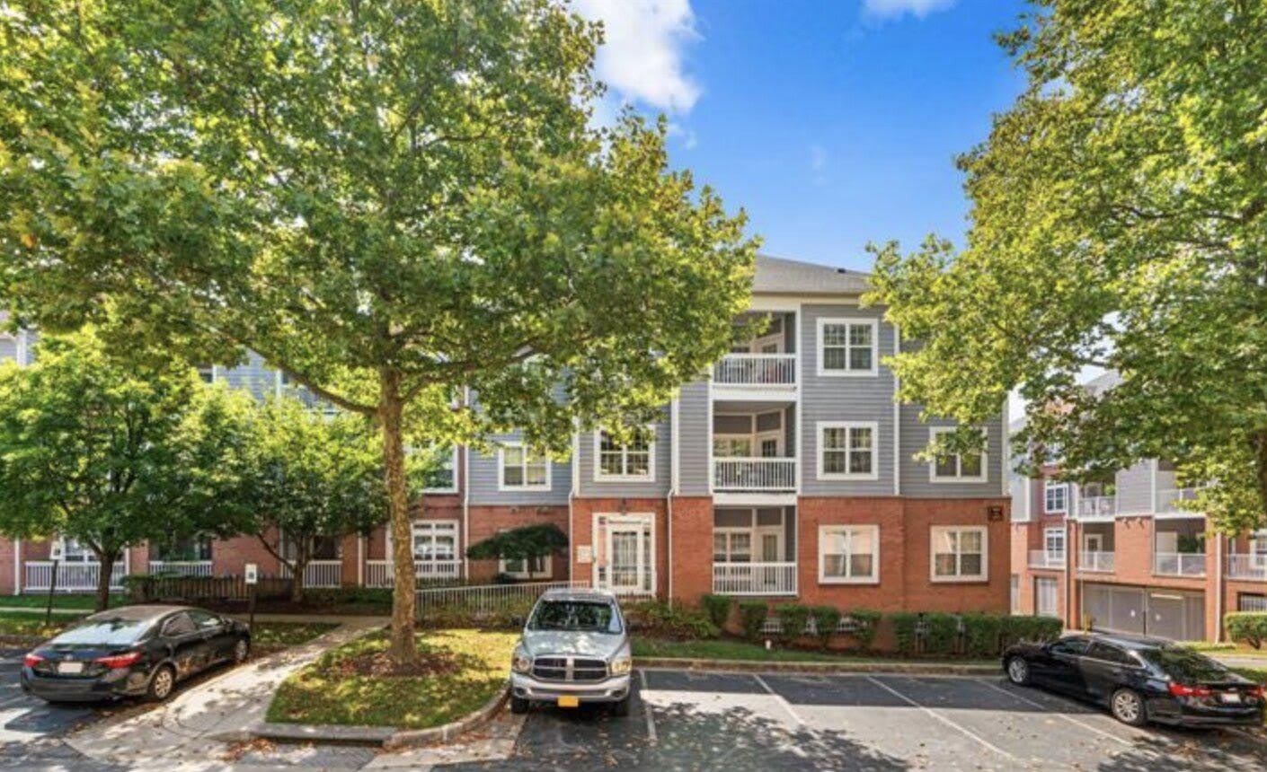 9119 GROFFS MILL Drive – photo 1