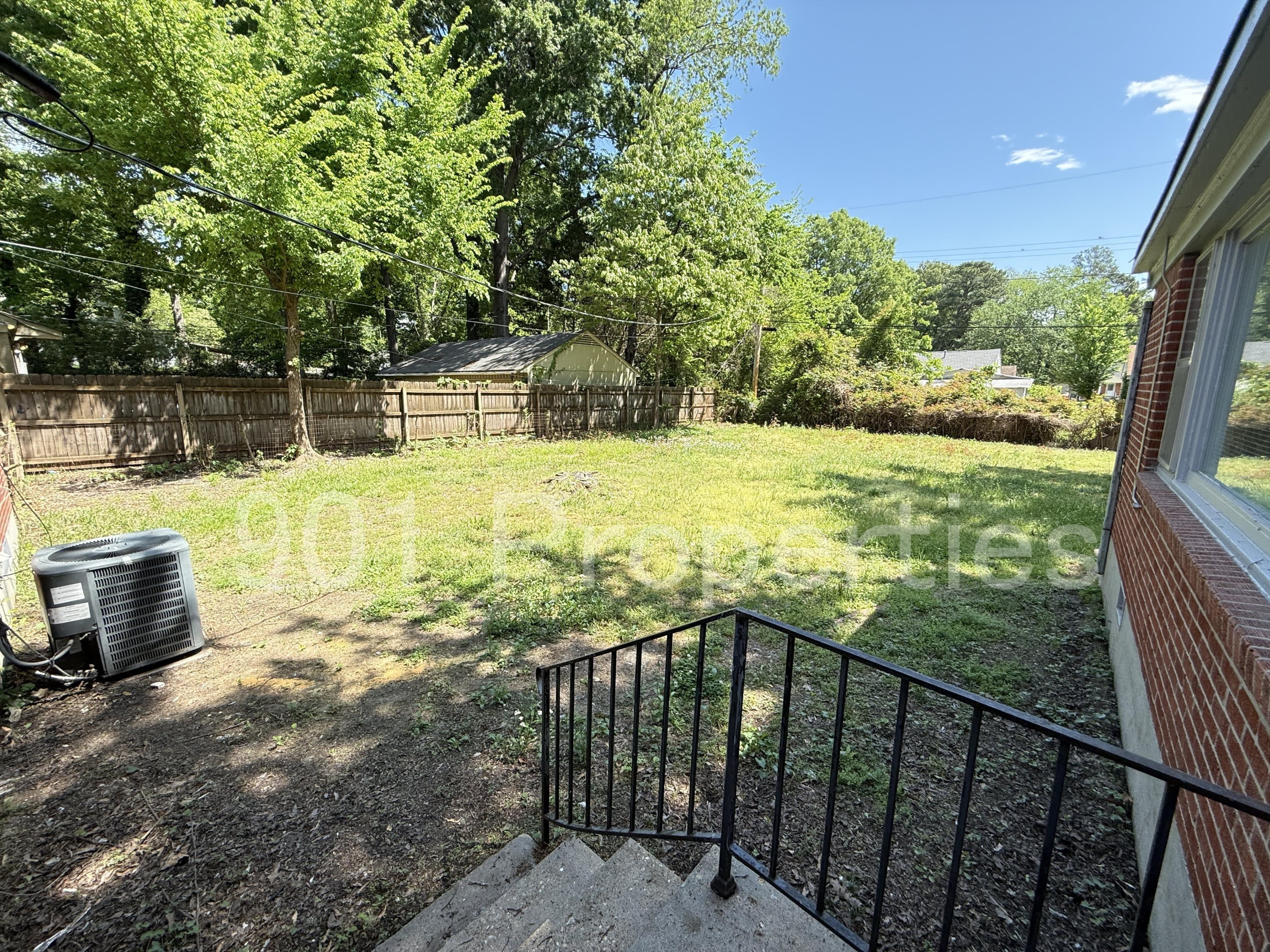 814 Colonial Road – photo 2