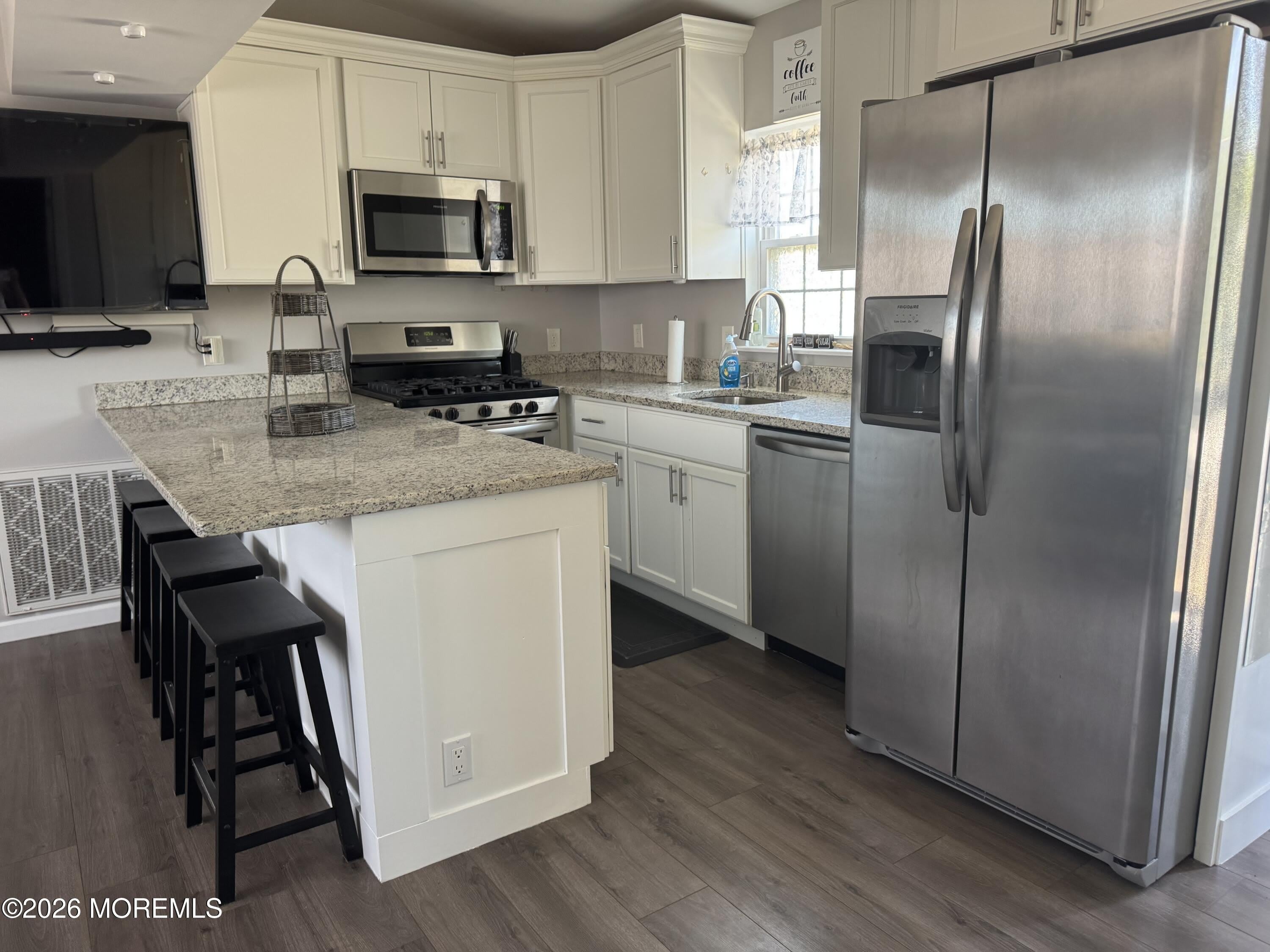 2 Campview Avenue – photo 5