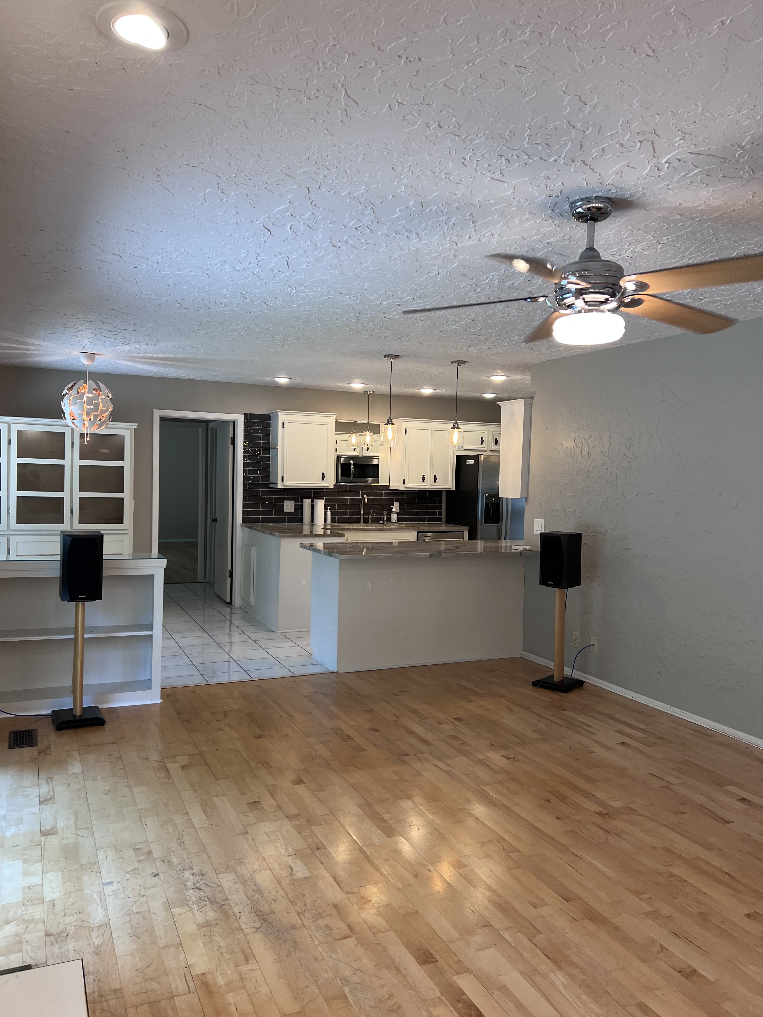 5732 East 65th Street – photo 3