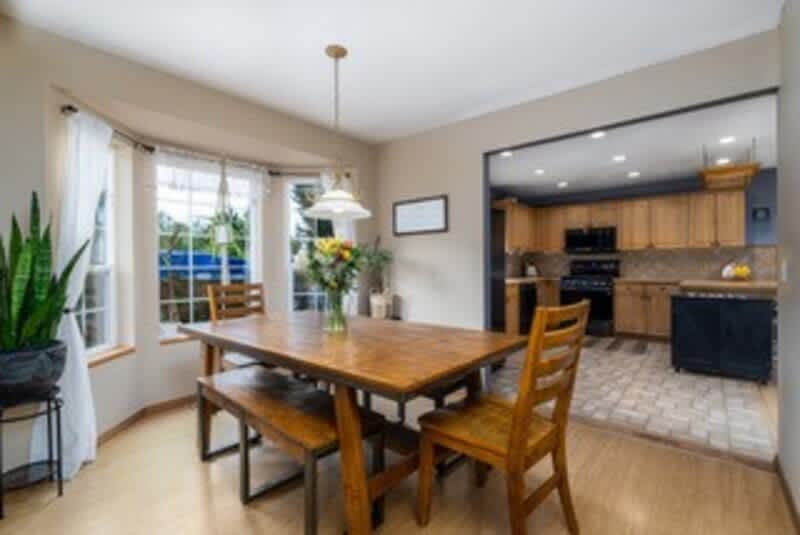 11720 261st Ave Ct E – photo 4