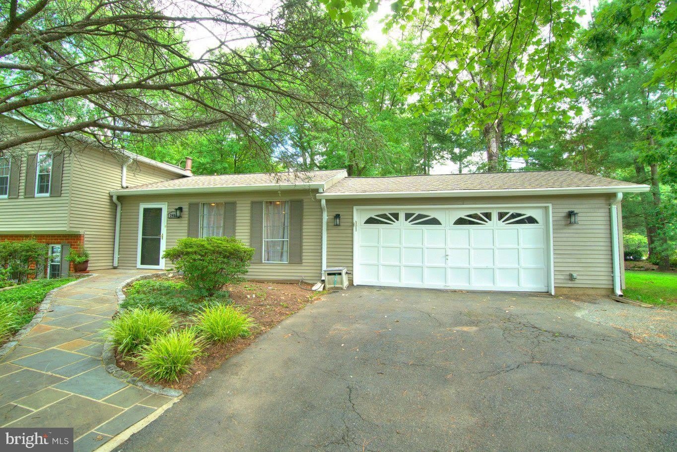 2405 EARLSGATE CT – photo 4