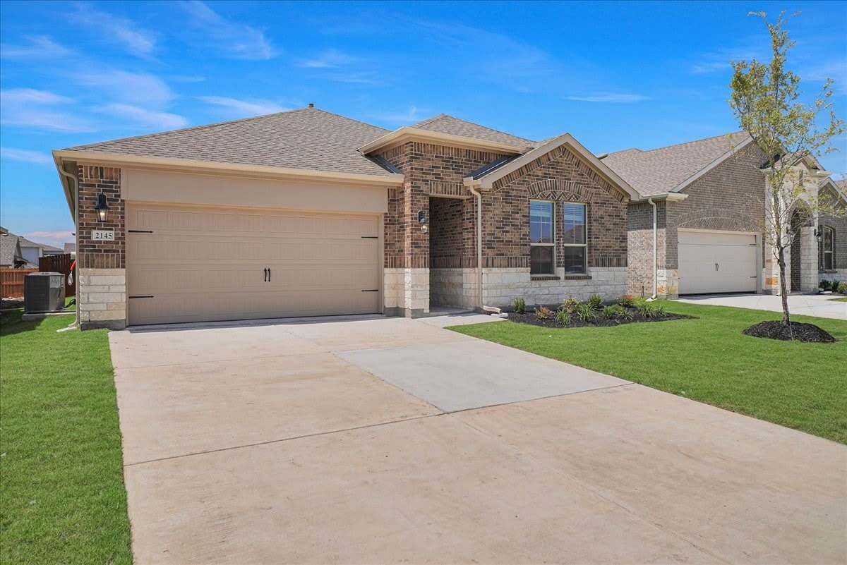 2145 Hunter Lane – photo 2
