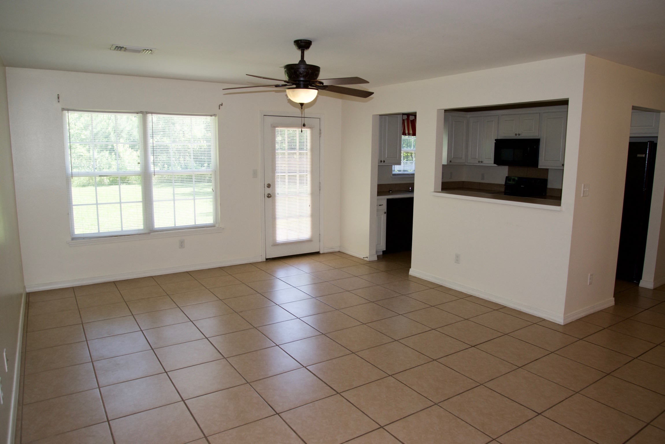 1703 W Kentucky Ave – photo 2