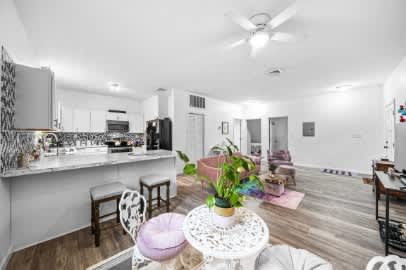 6199 Washington Ave – photo 5