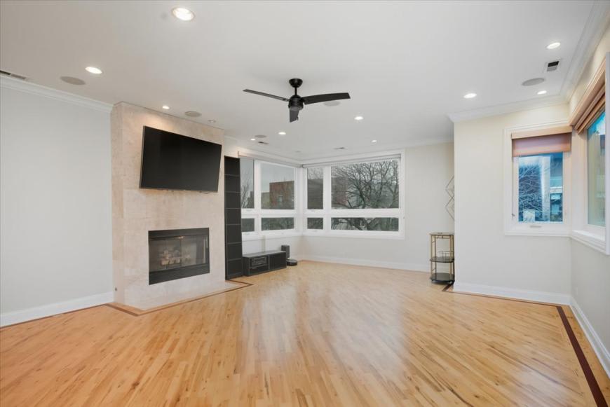 1523 West Huron St. – photo 2