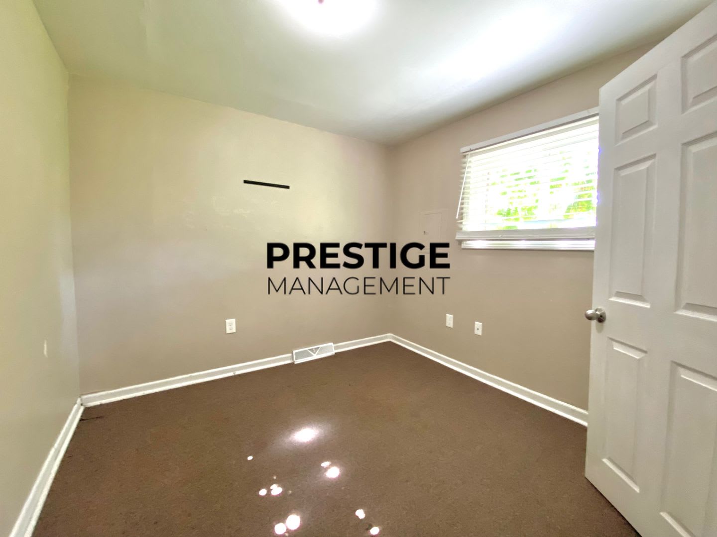 2 Bed 1 Bath Home With Den – photo 2