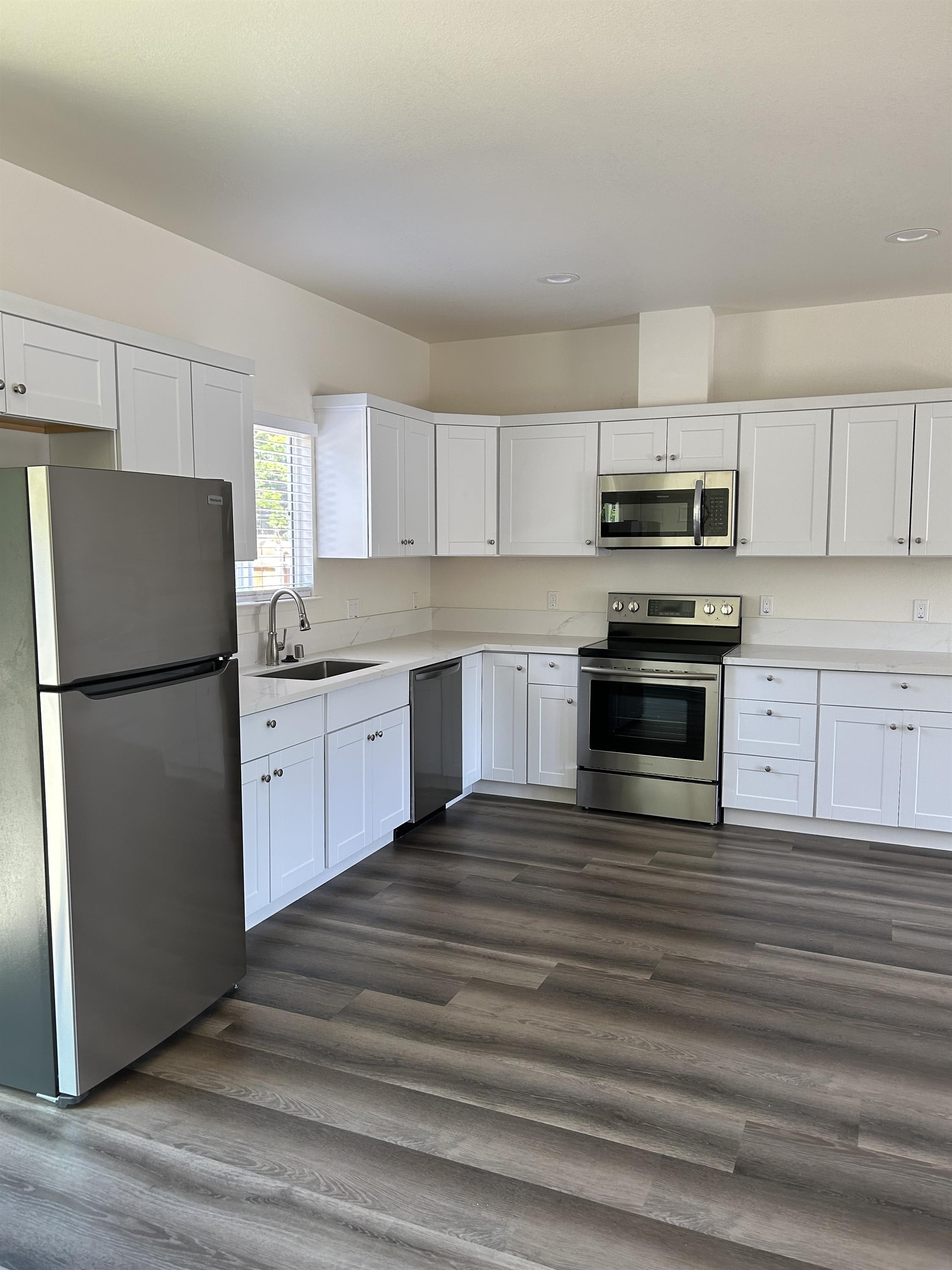 5228 Marconi Avenue – photo 1