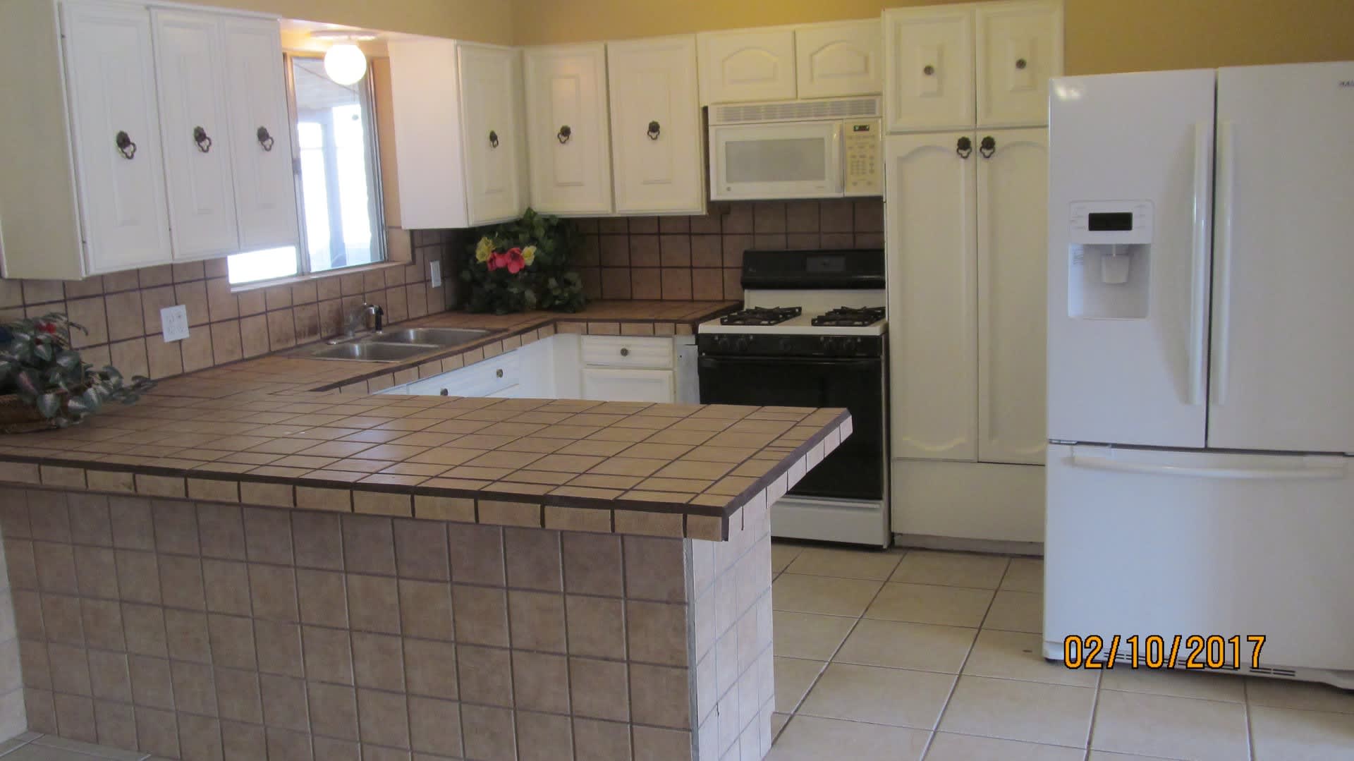 Open House Tuesday September 1St 2026 From 4 30Pm 5 30Pm Large 4Br 2Ba House Tile Remodeled Great Location Near Mcc Shopping Etc – photo 3