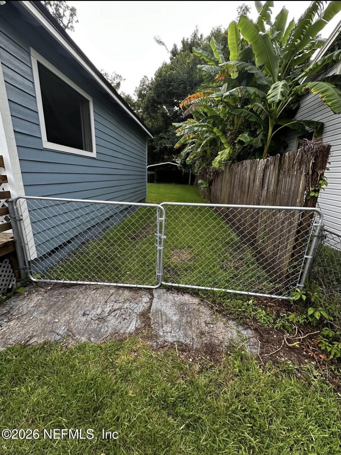1290 STIMSON Street – photo 3