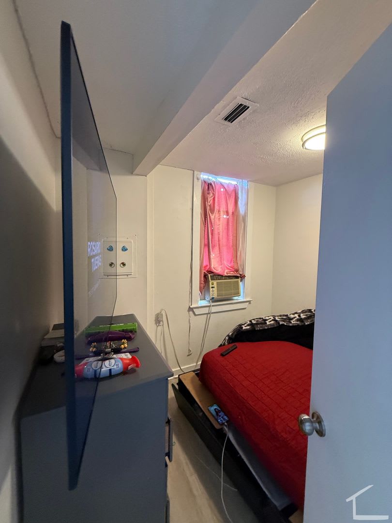 3bed with living room in Allston. – photo 5