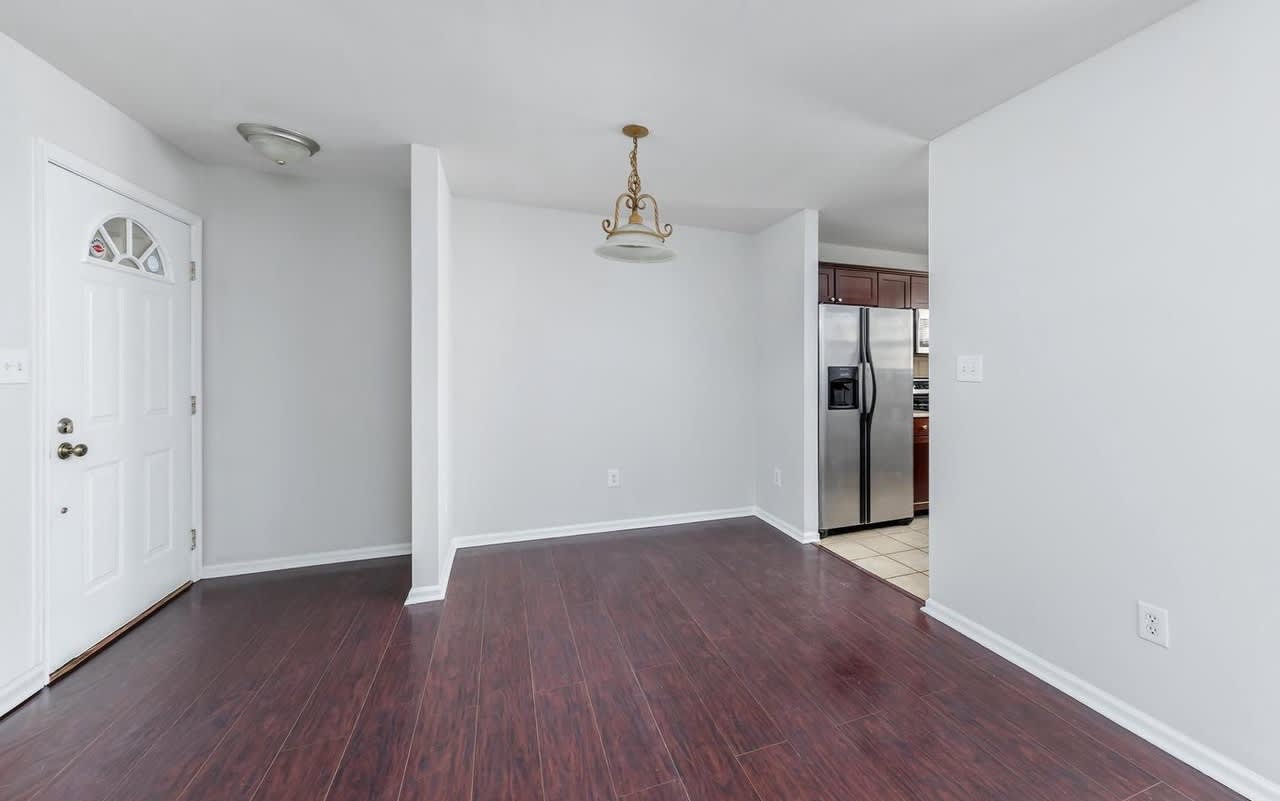 757 Steeplechase Ct – photo 4