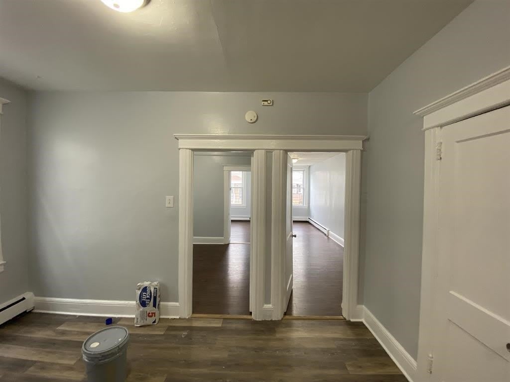126 W 19TH ST – photo 1