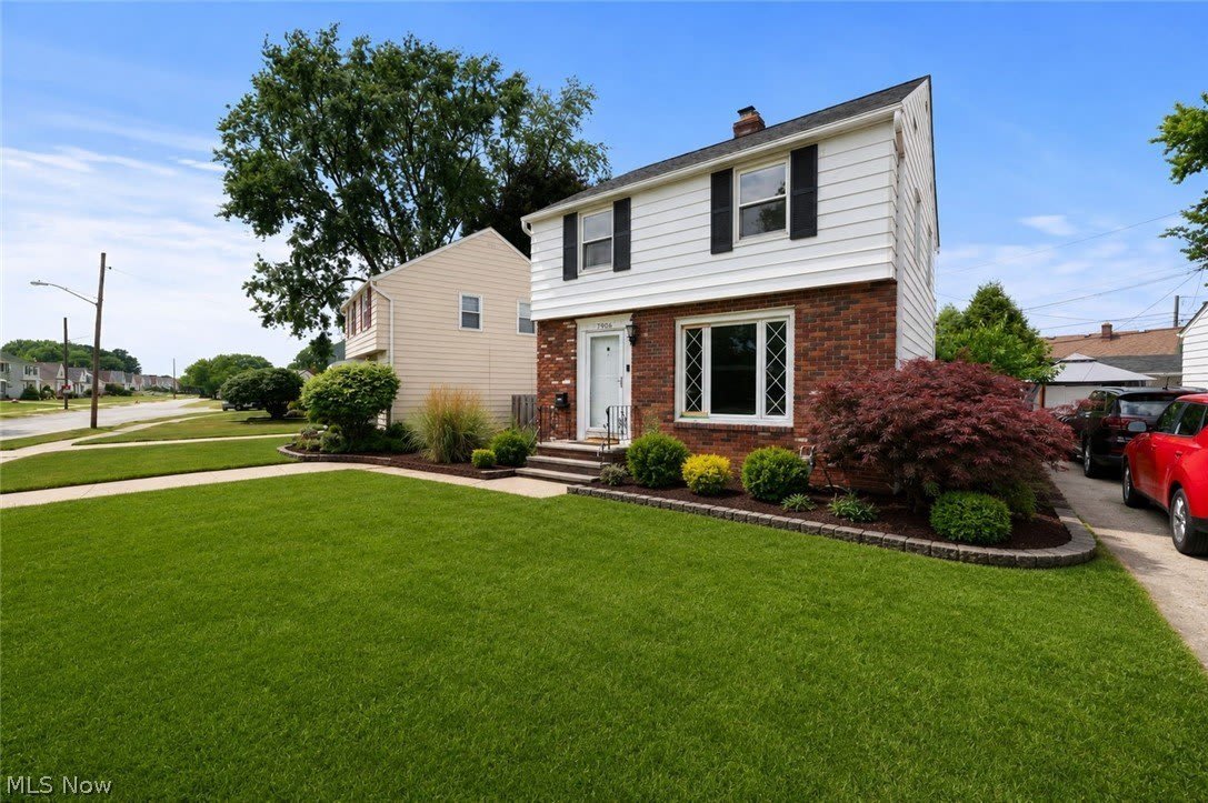 7906 Kenton Avenue – photo 3